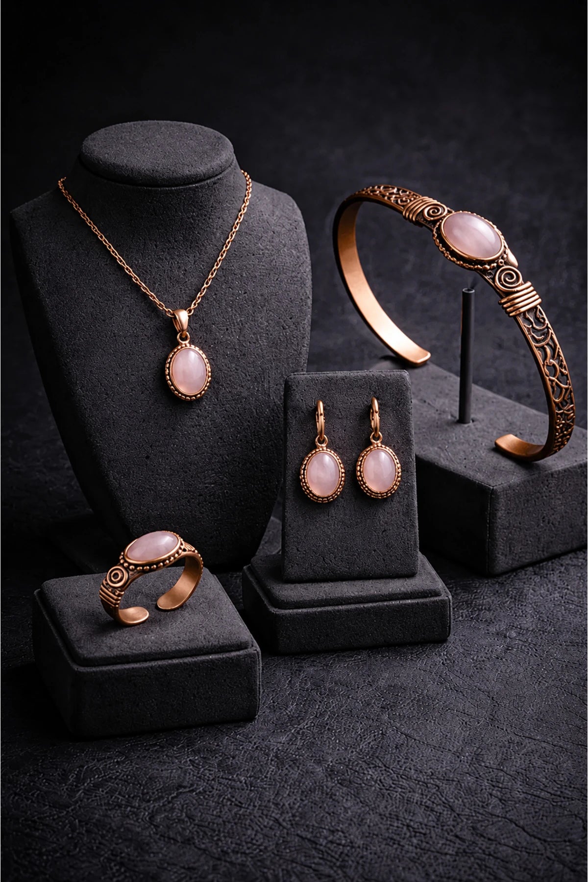 Kadın Bakır Bileklik Kolye Yüzük Küpe Takım Seti Doğal Pembe Kuvars Taşlı Saf Bakır Set