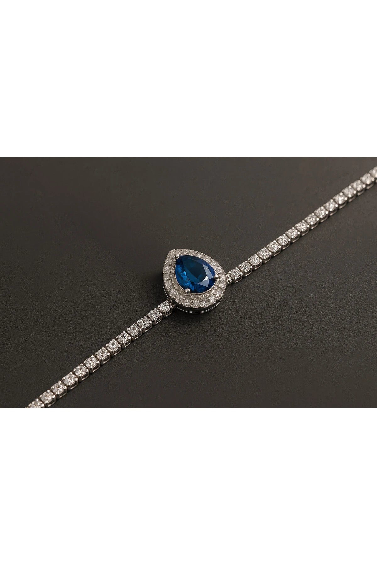 Kadın Safir Taşlı Zirkon Süslemeli Damla Model 316 L Çelik Bileklik