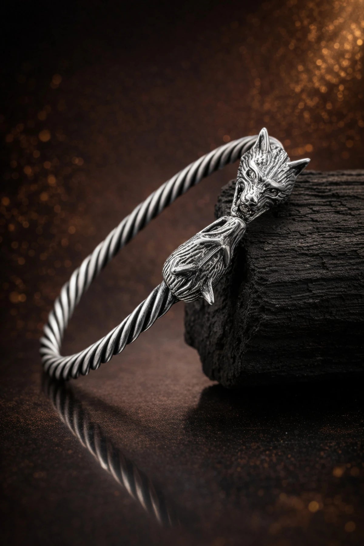Viking Kurt Başlı Çelik Bileklik – Güç, Cesaret ve Sadakati Sembolize Eden Erkek Çelik Bileklik