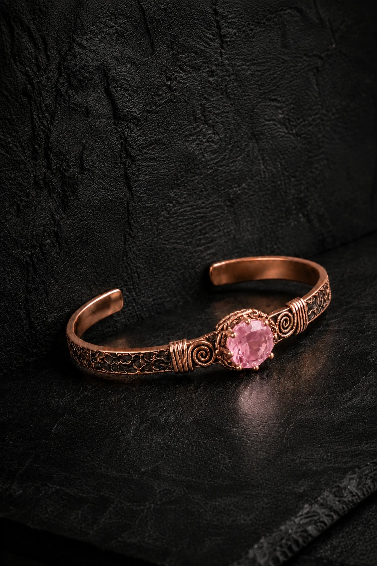 %100 Saf Bakır Pembe Zirkon Taşlı Kadın Bileklik El Yapımı Ayarlanabilir Otantik Premium Tasarım;