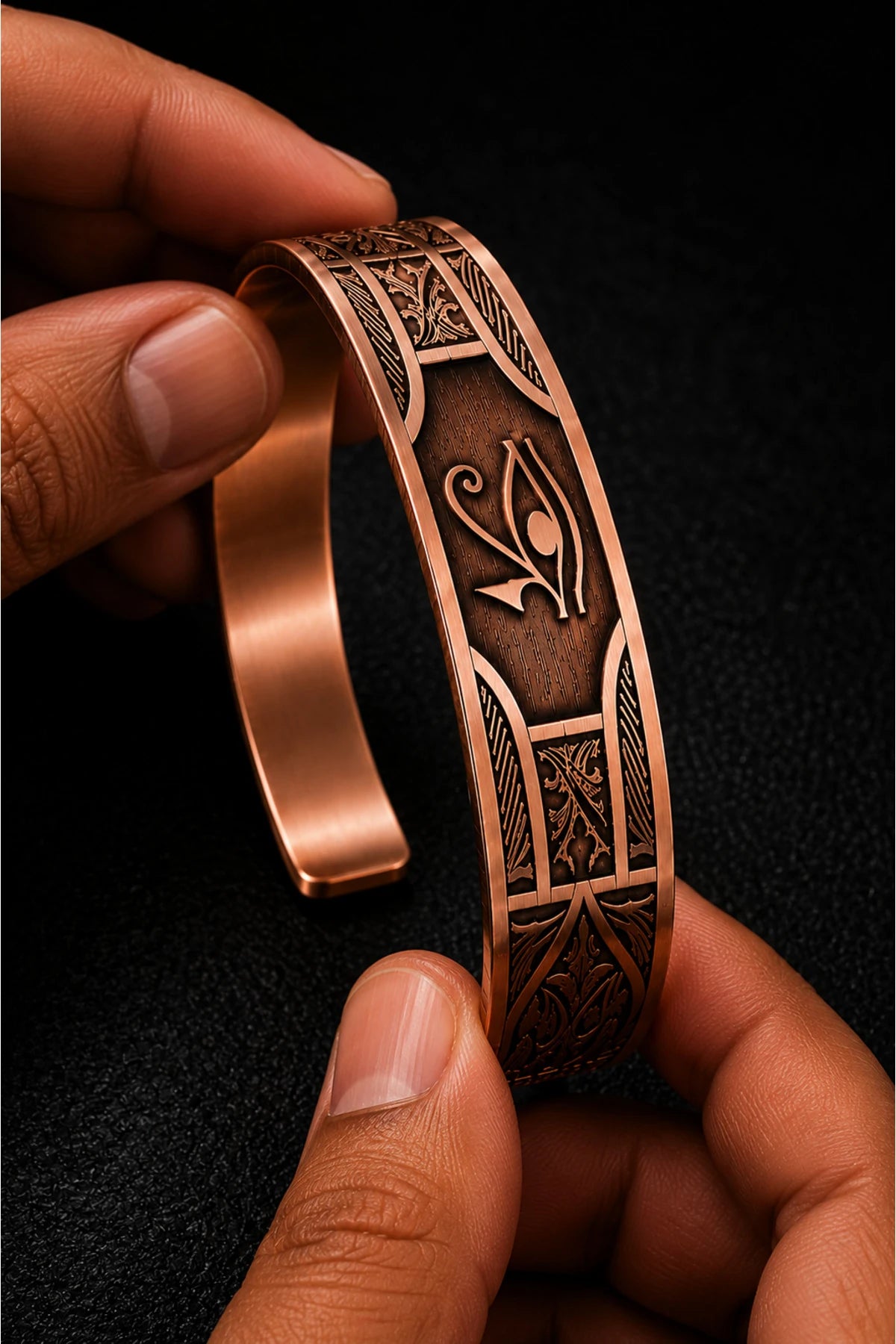 Horus'un Gözü İşlemeli Bakır Bileklik Otantik El İşçiliği Ayarlanabilir Unisex Tasarım