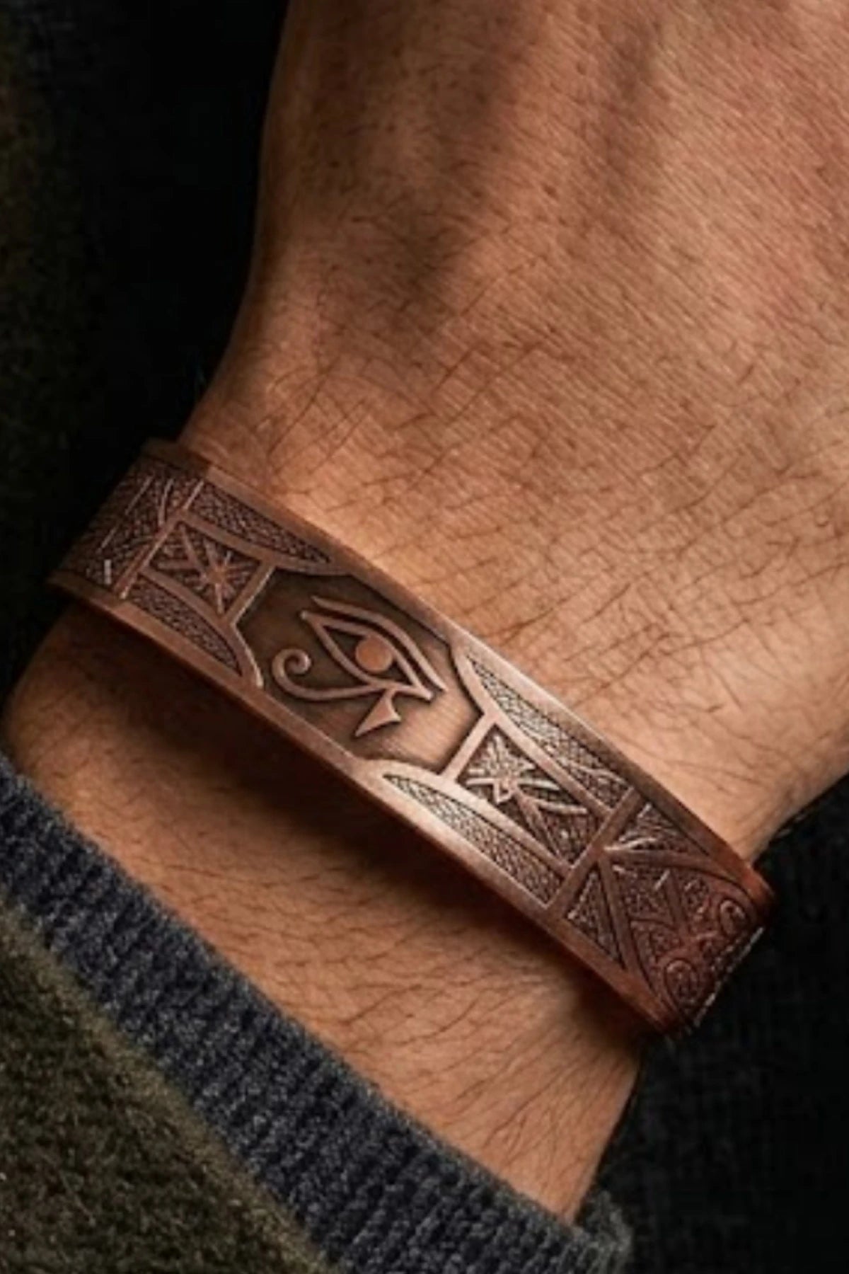 Horus'un Gözü İşlemeli Bakır Bileklik Otantik El İşçiliği Ayarlanabilir Unisex Tasarım