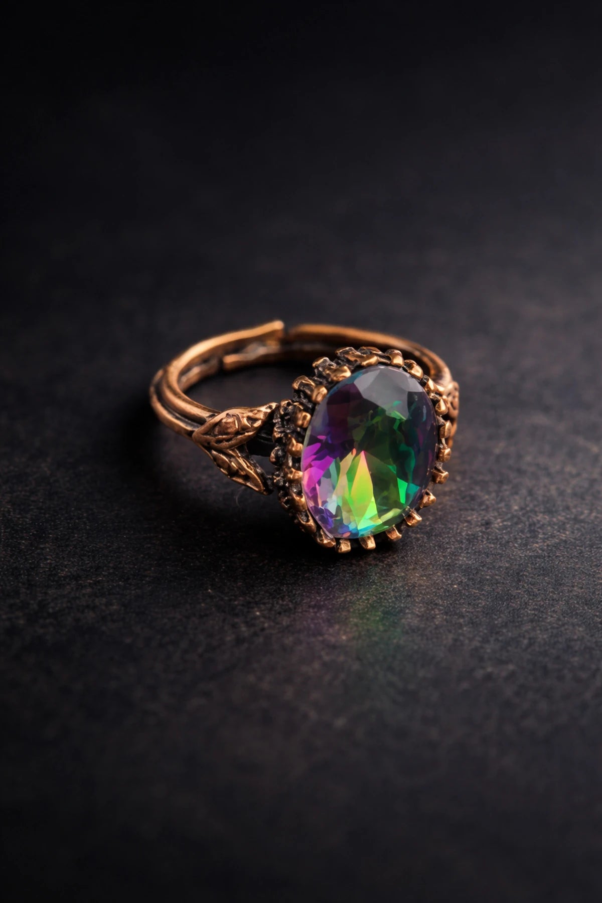 Kadın Bakır Yüzük Doğal Mistik Topaz Taşı Oval Model Kelepçe Yüzük