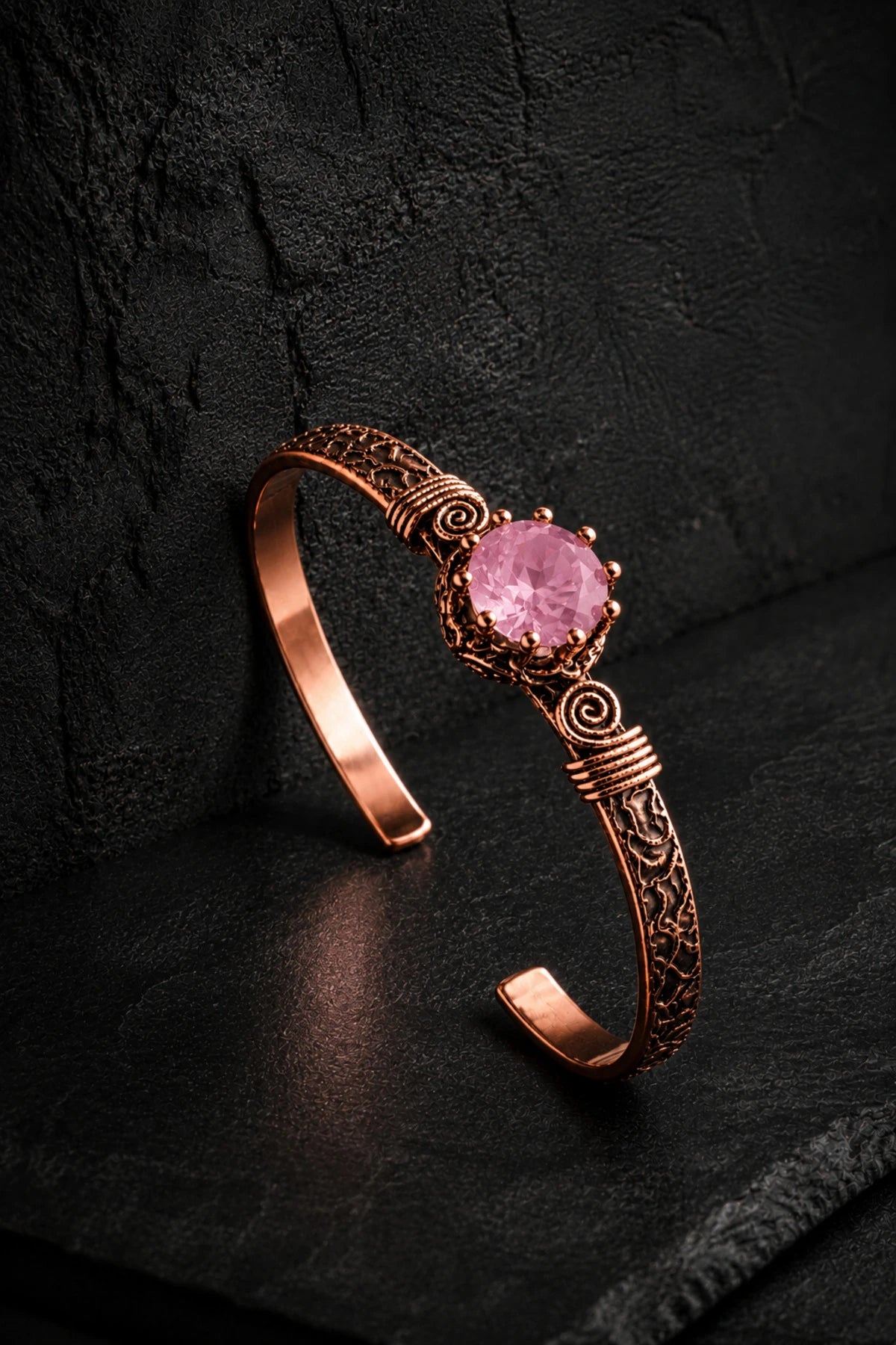 %100 Saf Bakır Pembe Zirkon Taşlı Kadın Bileklik El Yapımı Ayarlanabilir Otantik Premium Tasarım;