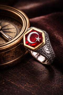 Erkek Gümüş Yüzük Ay Yıldız Türk Bayrağı İşlemeli Altıgen Motifli 925 Ayar Gümüş Yüzük