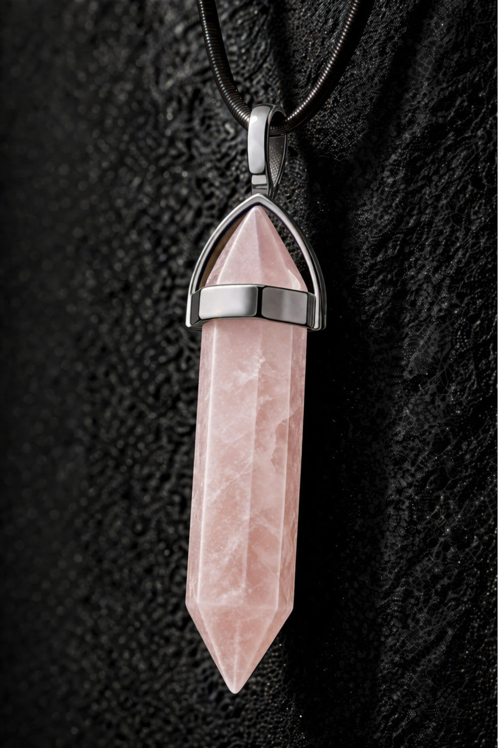 Doğal Açık Pembe Taşlı Kolye – Kuvars Kristal Uçlu, Şık ve Enerji Taşı Kolye