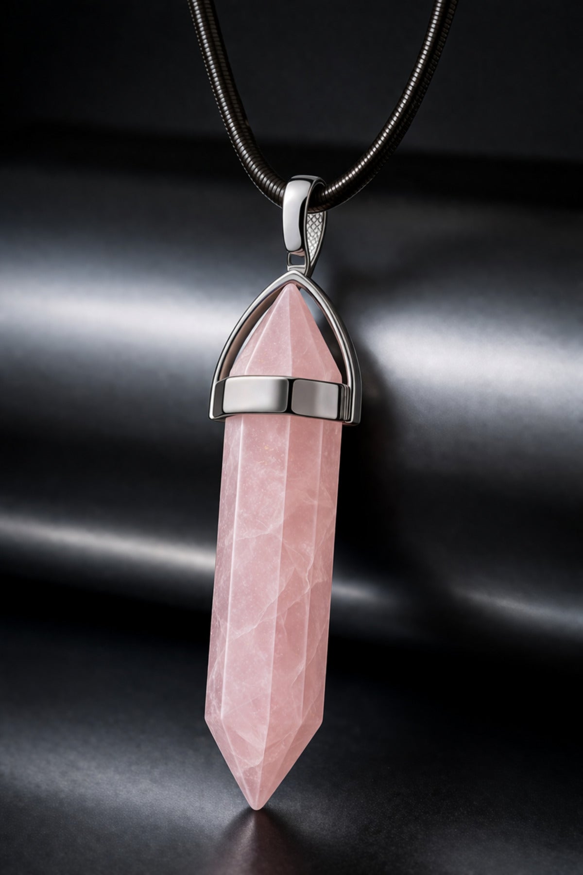 Doğal Açık Pembe Taşlı Kolye – Kuvars Kristal Uçlu, Şık ve Enerji Taşı Kolye